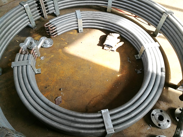 春陽(yáng) - 坦水電站油冷卻器-上導(dǎo)、下導(dǎo)